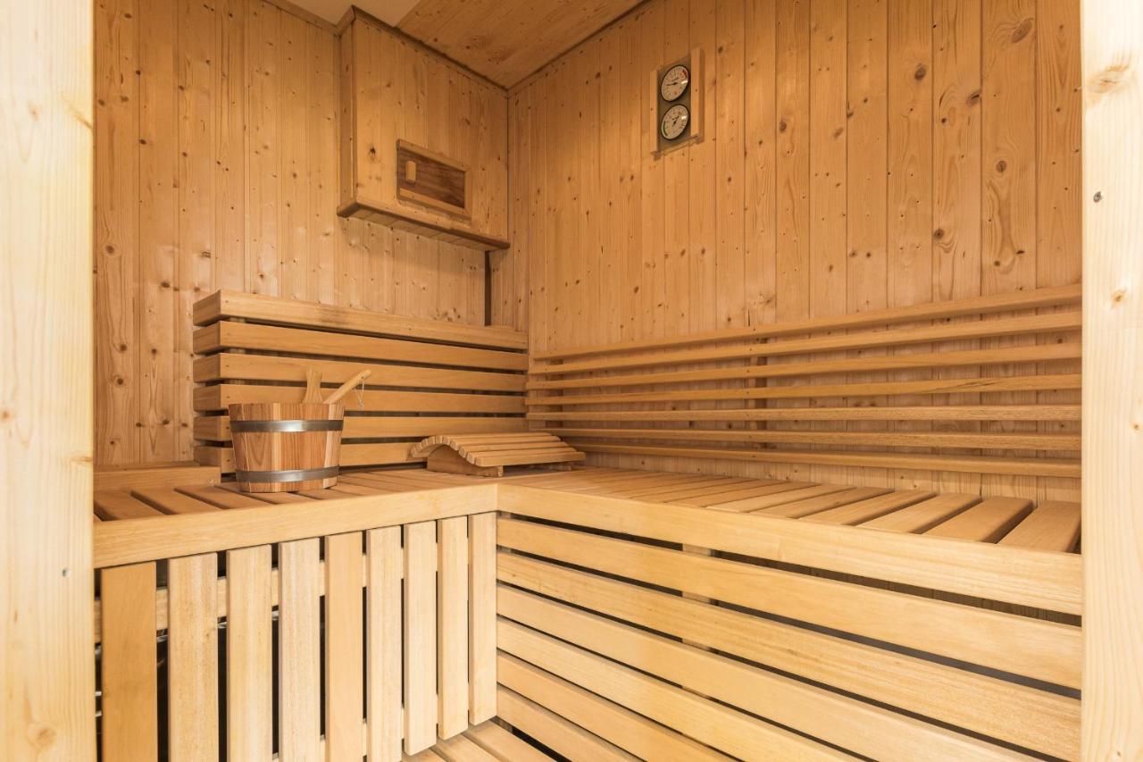 Luxus-See-Domizil Mit Sauna, Kamin Und Boot-130 Qm Fuer 6 Personen Krakow am See Luaran gambar