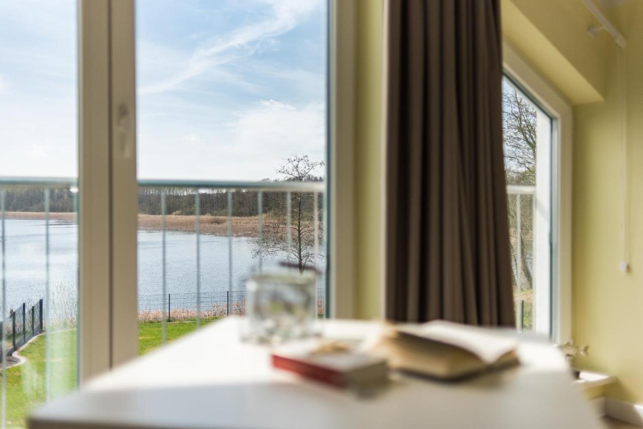 Luxus-See-Domizil Mit Sauna, Kamin Und Boot-130 Qm Fuer 6 Personen Krakow am See Luaran gambar