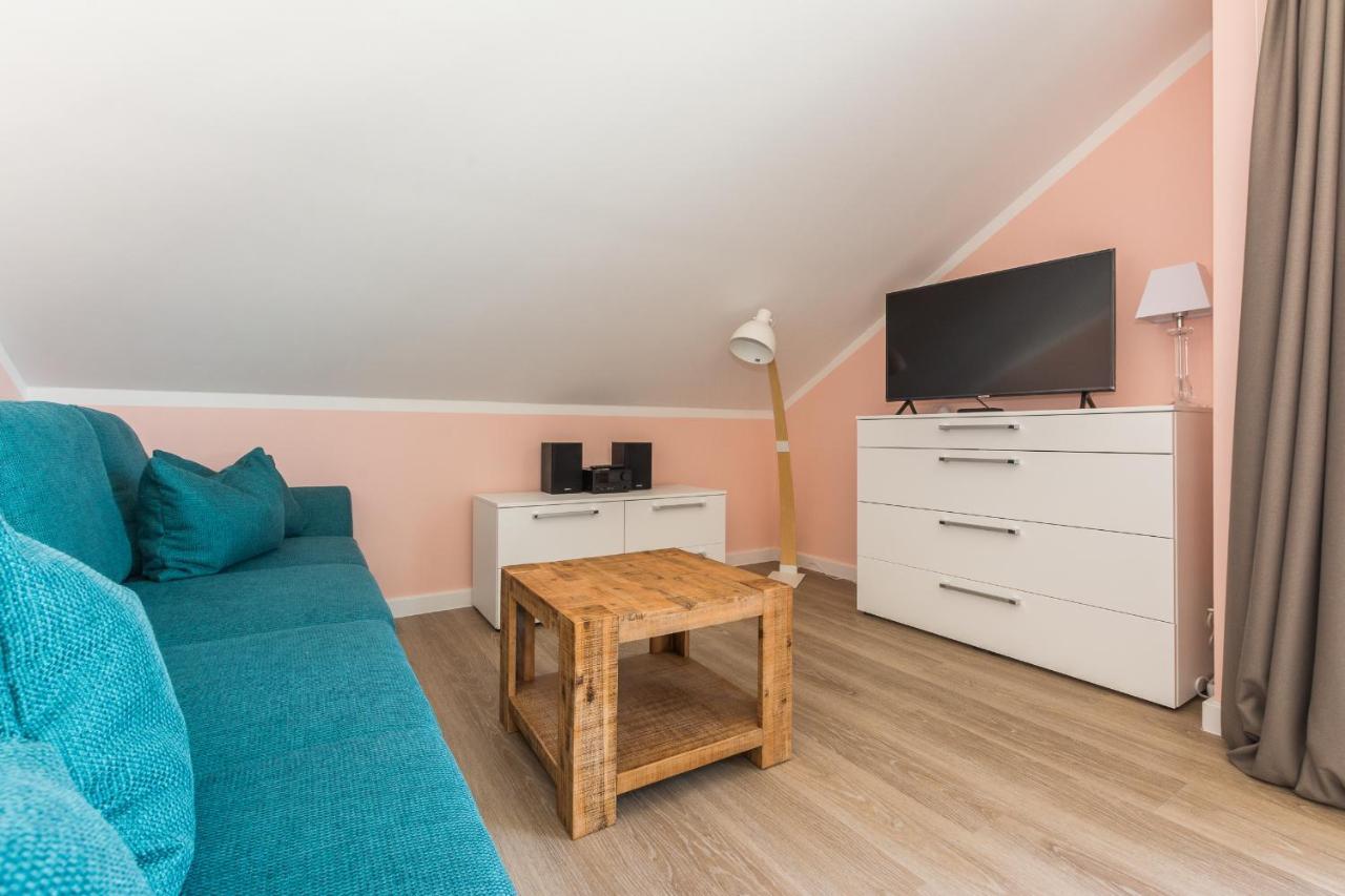 Luxus-See-Domizil Mit Sauna, Kamin Und Boot-130 Qm Fuer 6 Personen Krakow am See Luaran gambar