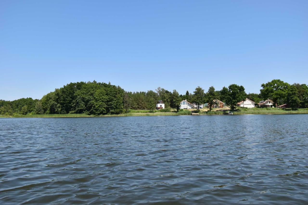 Luxus-See-Domizil Mit Sauna, Kamin Und Boot-130 Qm Fuer 6 Personen Krakow am See Luaran gambar
