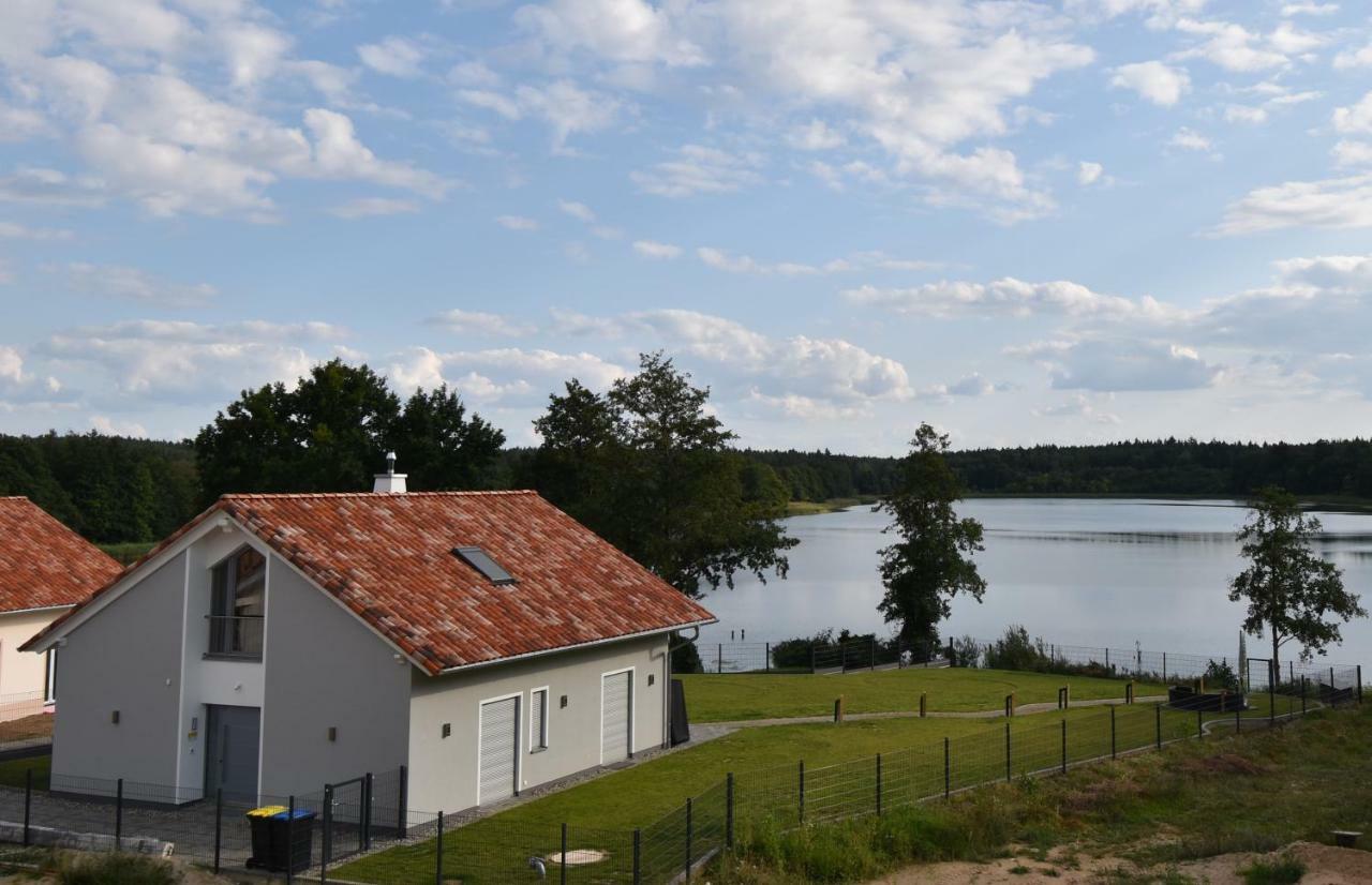 Luxus-See-Domizil Mit Sauna, Kamin Und Boot-130 Qm Fuer 6 Personen Krakow am See Luaran gambar